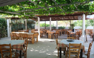 Zorbas Taverna inside