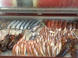 Kalamarya Balık Restoranı inside