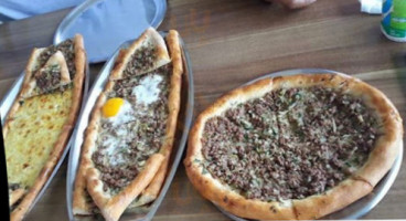 Dostlar Pide Salonu food