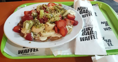 Nuri Baba Waffel food