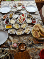 Cemil Piknik food