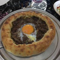 Yöre Pide Ve Lahmacun food