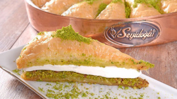 Seyidoğlu Baklava Cafe food
