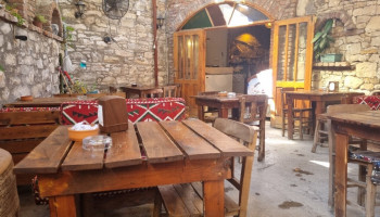 Kuyulu Cafe inside