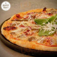 Pomidori Pizzeria food