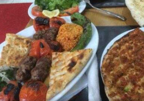 Özlem Kebap Pide Salonu food