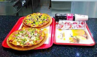 Pasaport Pizza food