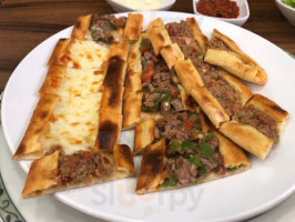 Meşhur Pide Salonu food