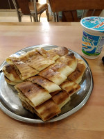 Osmanoğlu Pide Salonu food