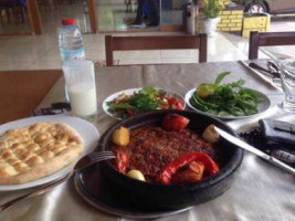 Kurtoğlu Restoran food