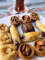 Osmanlızadeler food