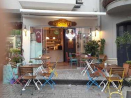 Cafe Kırıntıı outside