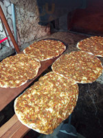 Paşa İskender Lahmacun food