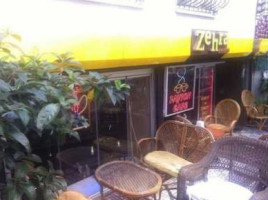 Zapata Cafe outside