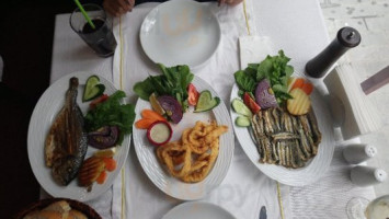 Sultanahmet Ottoman Terrace Fish House food