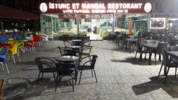 İstunç Et Mangal Restorant inside