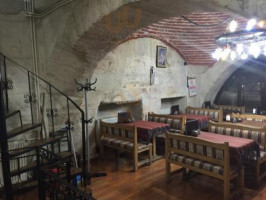 Cinili Cafe inside