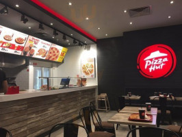 Pizza Hut food