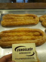 Çengelköy Börekçisi food