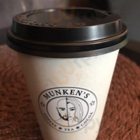 Munken`s Coffee inside