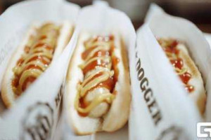 Hotdogger food