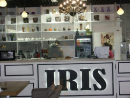 Iris Coffee inside