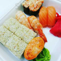 Sushi Wok food