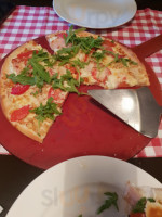 Pizza Uno Momento food