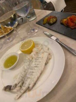 Fishbone Seafood food