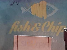 ‪fish Chips‬ inside