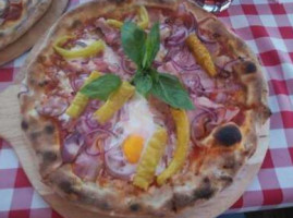 Pietro Bistro Pizzeria food