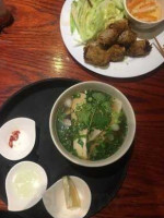 Tây Hồ Vietnamese food