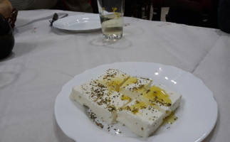 Taverna O Panteleris food