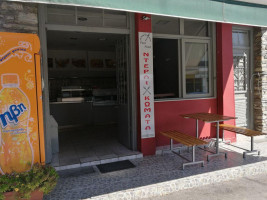 Ντερλικώματα Fastfood outside