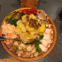 Shalena Shkvarka food