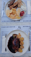 Manolis Taverna food