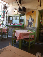 Restorant Abaz Aliu Gjerbës inside
