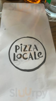 Pizza Locale inside