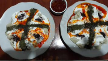 Zeytin Gözleme food