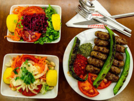 Şöhretler Beşiktaş Köftecisi food