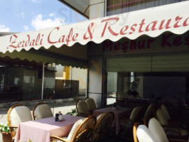 Zerdali Cafe food