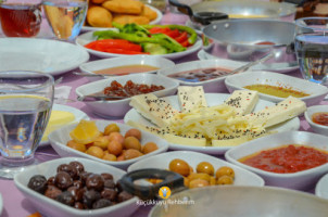 Reyhan Kir Bahcesi food