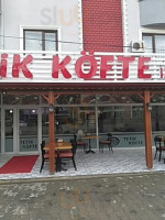 Tetik Köfte Salonu inside