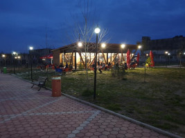 Parku outside