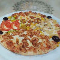 Pizza Evi food
