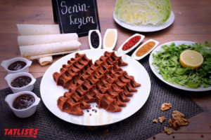 Tatlıses Çiğ Köfte food