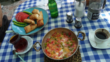 Garipçe Reis Balık Kahvaltı food