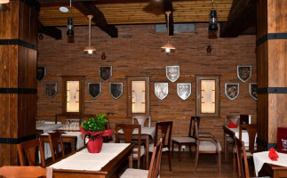 Bar Restaurant Emblema inside