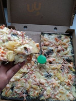 Pizza Ricca food