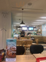 Cinnabon inside